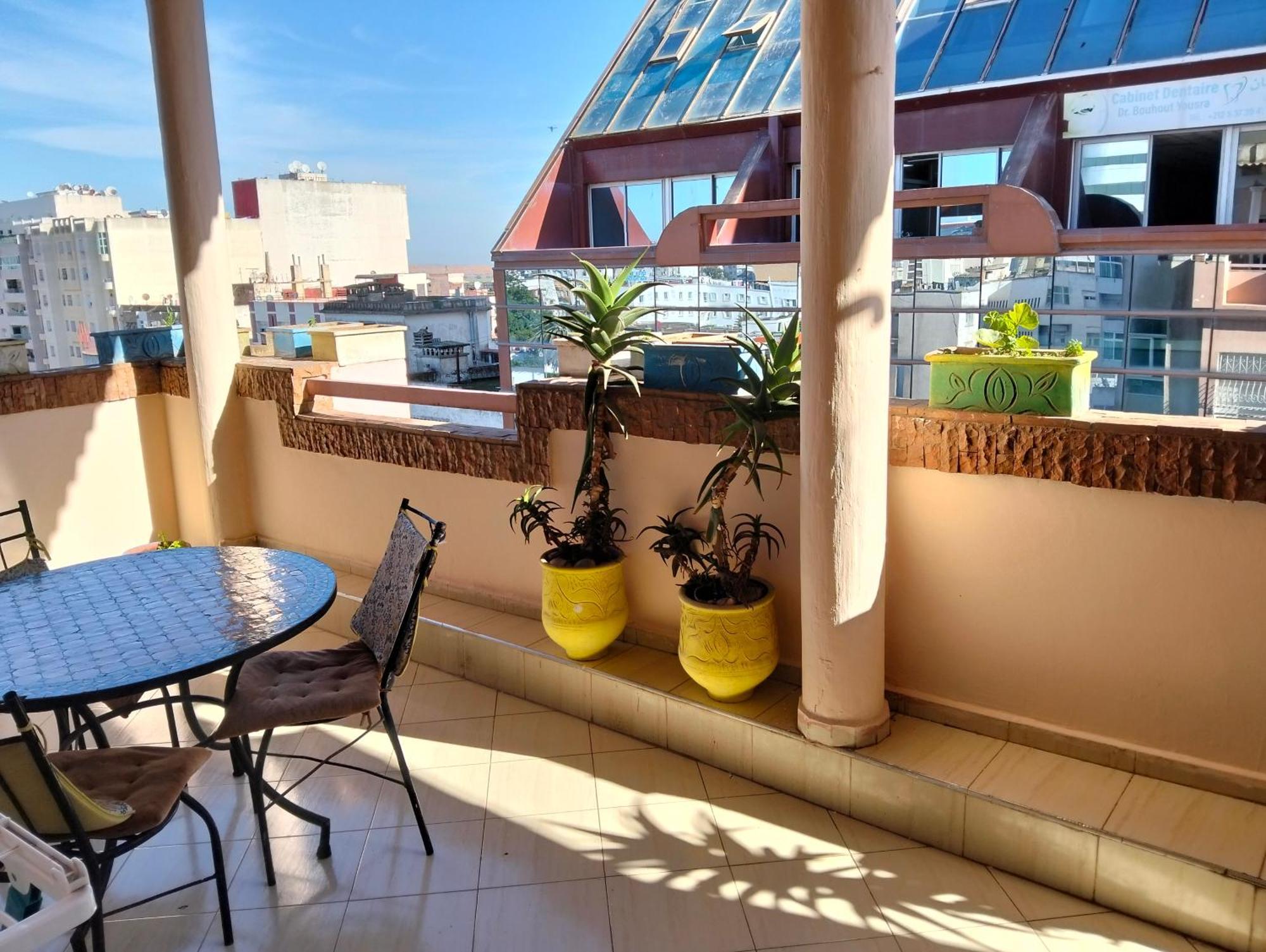 Appart Najia Au Centre Kenitra Avec Grande Terrasse Room photo
